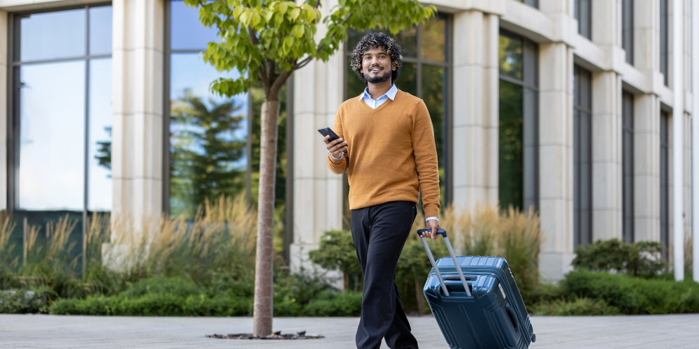 Academic Globetrotting: Pros and Cons of Studying Abroad for Indian Students